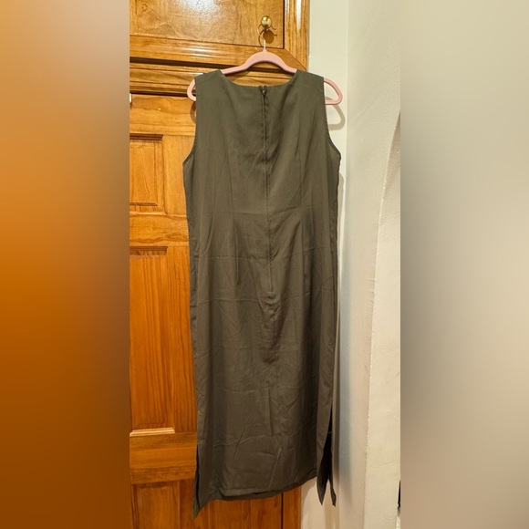 Sleeveless Olive Green Dress - Picture 2 of 3